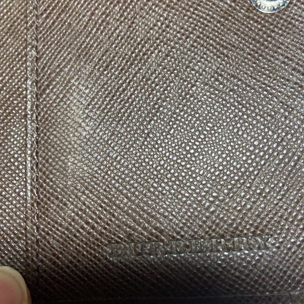 Burberry EUC KissLock Wallet COA,Dust bag,care card - Picture 9 of 17